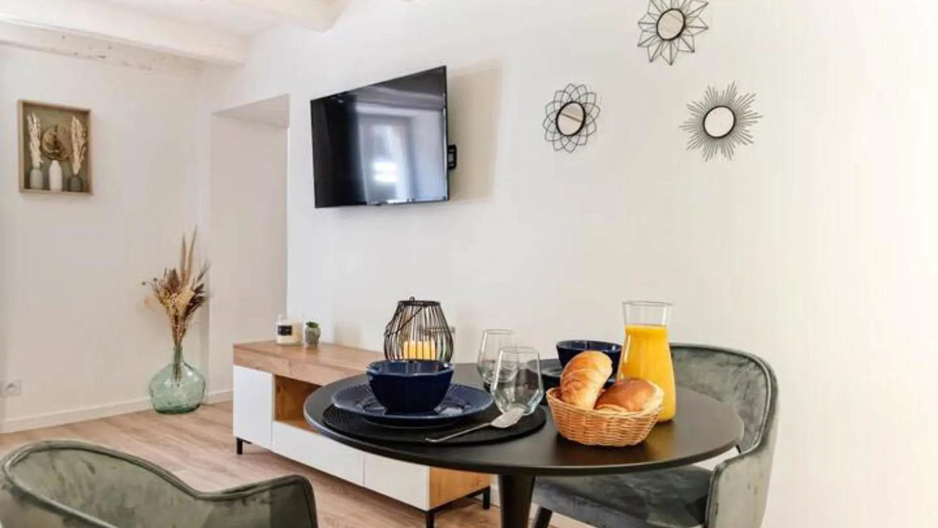 Elegance In The Heart Of The Old Town 4 Apartment Annecy 0*,  France
